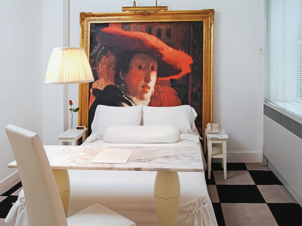 paramount-hotel-standard-room